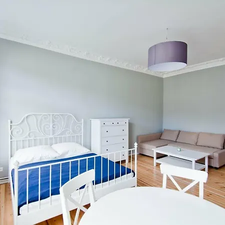 Magnificent Turn Of Century Flat Apartman